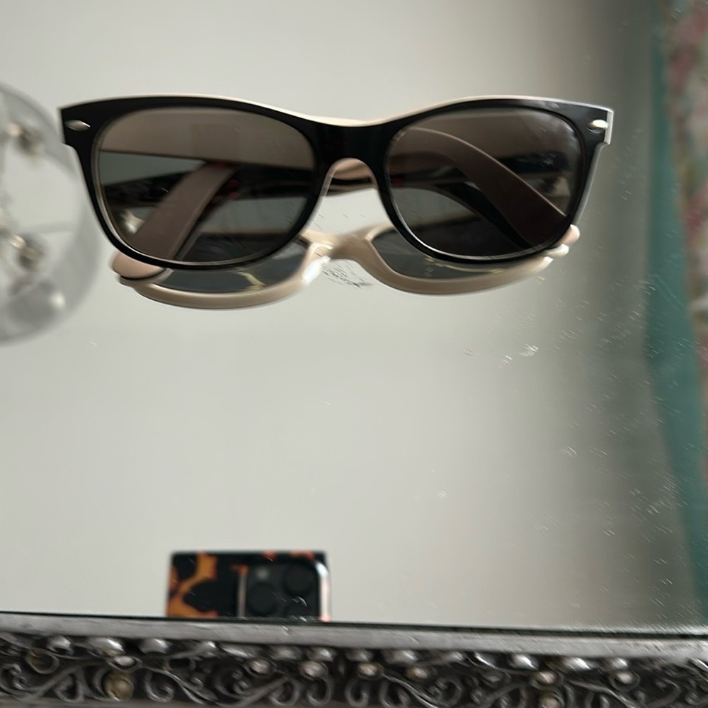 RAY-BAN:  Stylish Black and Tan Sunglasses
